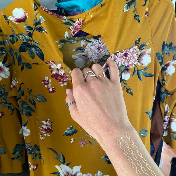 Cute top - S-M - Picture 4 of 6